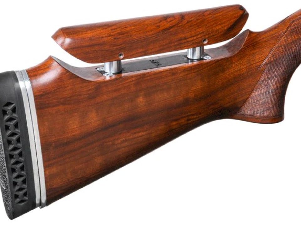 How to Use an Adjustable Comb on a Shotgun