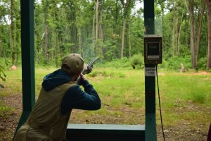 The Relationship Between Distance and Forward Allowance in Clay Target Shooting 1 long distance clay