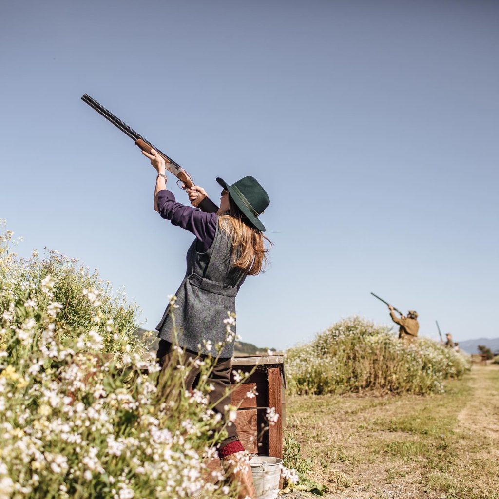 Double Trigger vs. Single Trigger for Sporting Shotguns 8 Wing and Barrel woman